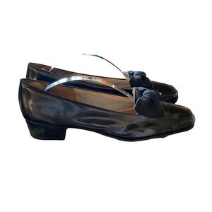 Salvatore Ferragamo Sz 10 4A Womens Black‎ Patent Leather Bow Loafer Shoes Italy
